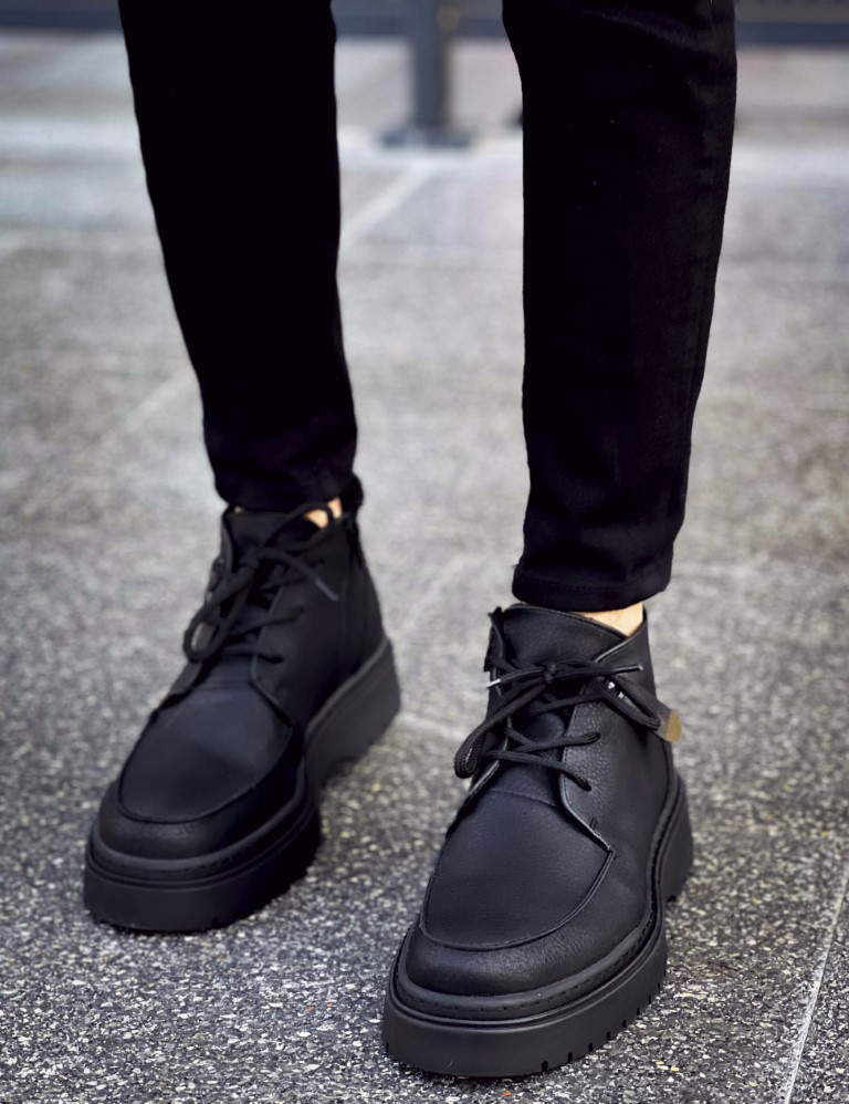 Ανδρικά μαύρα ημιμποτάκια με τρακτερωτή σόλα CH213M φωτογραφία